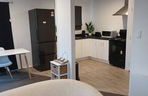 Ruakaka Casa | 750 m flat walk to one of the most beautiful beaches in New Zealand ,Spa,skywifi