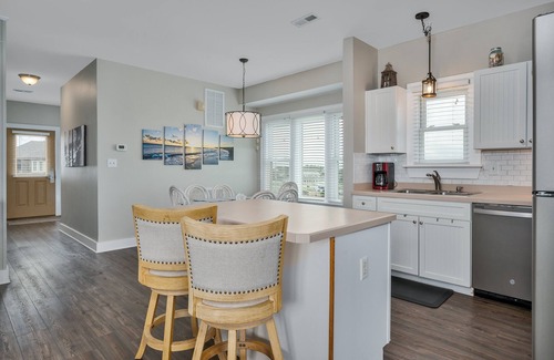 Avon Casa | Robyn's Nest | Oceanfront | Islander Condos | Avon | Sleeps 4