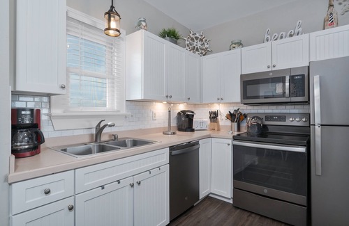 Avon Casa | Robyn's Nest | Oceanfront | Islander Condos | Avon | Sleeps 4