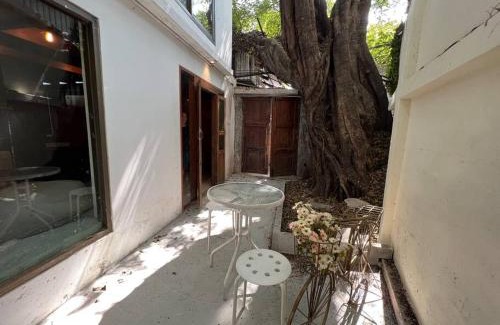 Maha Phruttharam Casa | 77 Old Town