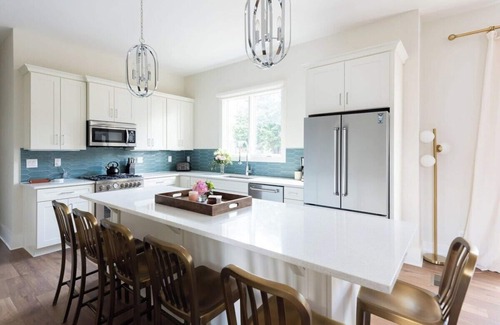 Germantown Casa | Luxurious Germantown Homes with Rooftop Patio