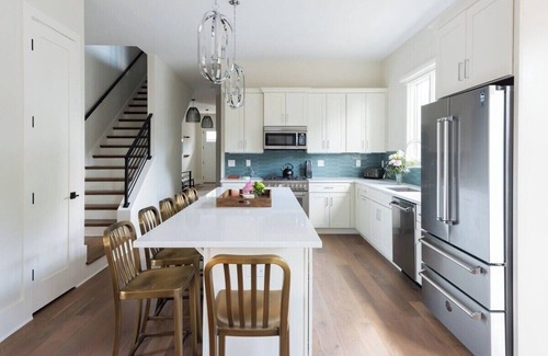 Germantown Casa | Luxurious Germantown Homes with Rooftop Patio