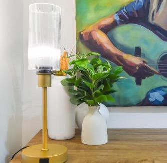 Landover Hills Apartamento | 7even Clouds Éclair- Cozy basement nest near NE DC