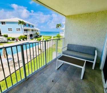 Seven Mile Beach Apartamento | 7Mile Beachfront Apartment