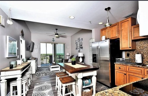 Burnt Store Marina Condominio | 7th heaven golf or gulf 2-bedroom condo in Burnt store marina fully furnished