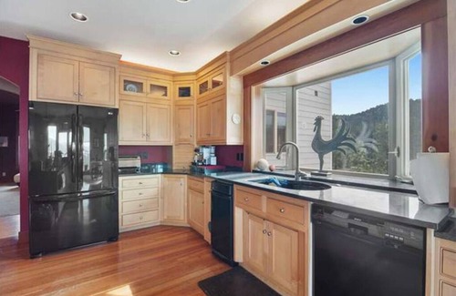 Kettle Falls Casa | 8,500 sq.ft. Luxurious River/Mountain View house