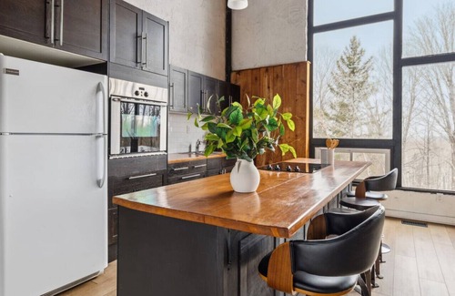 The Blue Mountains Chalet De Esquí | 8 Bedroom Blue Mountain Chalet with Ping-Pong - 218 Arlberg