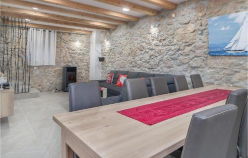 Tribalj Casa | 8 Bedroom Cozy Home In Tribalj