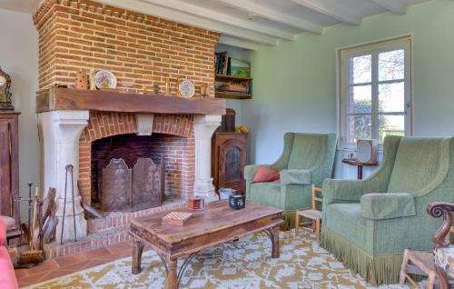Vattetot-sur-Mer Casa | 8 Bedroom Nice Home In Vattetot-Sur-Mer