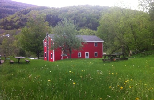 Dorset Casa | Emerald Lake Club - Lake House recientemente renovado por VT Festival & Horse Show