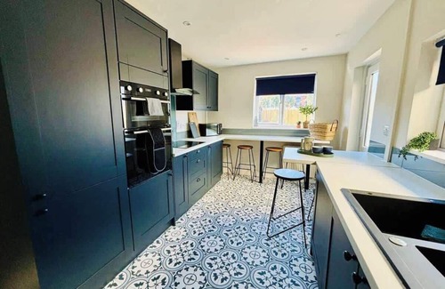 Gloucester Casa | 8 Beds, Sleeps up to 11, Gloucester City Centre