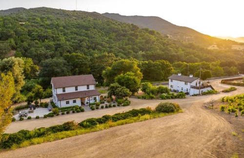 San Luis Obispo Casa | 8 Mile House Deluxe