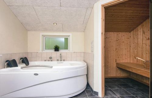 Jegum Casa | 8 person holiday home in Oksbøl-By Traum