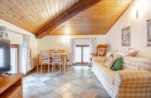 Balbido-rango Apartamento | 8 Posti letto con Wifi Free, Netflix vicino al Lago di tenno