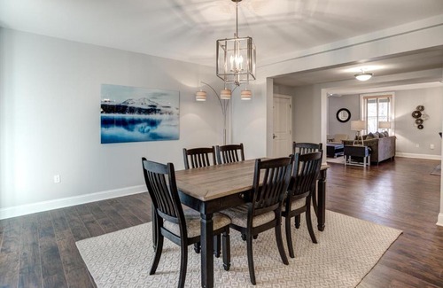 Asheville Casa | 8 Village Lane 200
