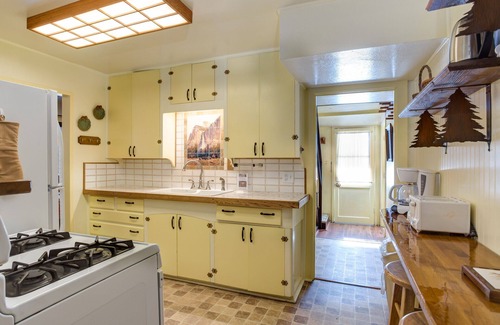 North Wawona Cabina | Chattertons Chalet - ¡Pon tu naturaleza en!