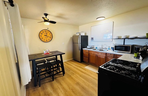 Farmington Casa | 800ft From Starbucks! Townhouse! Central Location!