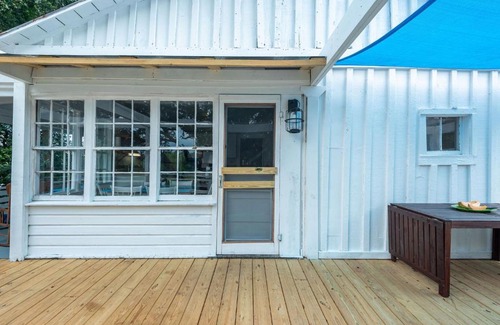 Folly Beach Casa | 808 E Ashley - The Board and Batten - 3 Bedrooms near Ocean