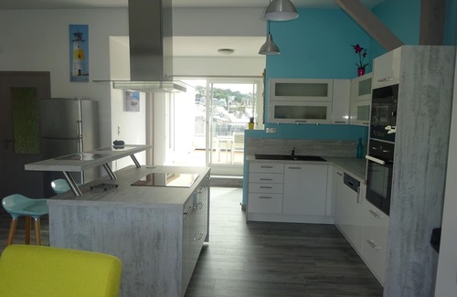 Fecamp Apartamento | Apartamento de 80 m² con terraza orientada al sur, vistas al mar y al puerto.