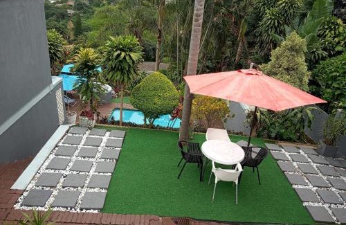 Berea Casa | 81 Pool Room cottage house