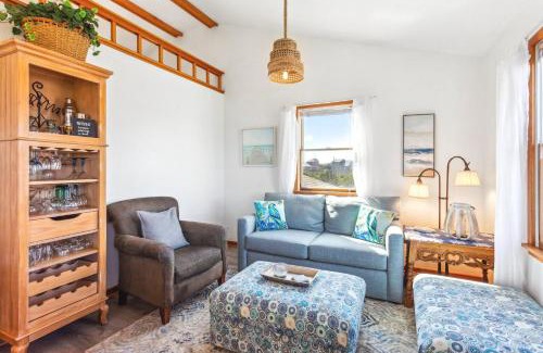 Avon Casa | 8342 - Lifesaver's Haven