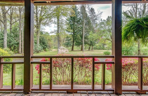 Crossville Cabina | Cabaña de madera de 84 años ubicada en la capital del golf de los Estados Unidos.