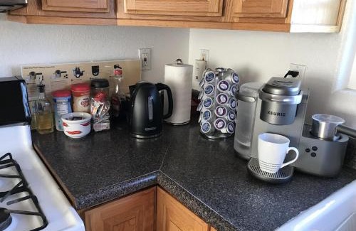South Gate Apartamento | 8670 San Carlos - South Gate CA - The Best 2 Rooms