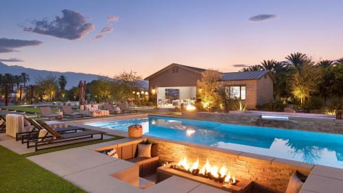 Palm Springs Villa | 8BDR Villa TennisPickleball Golf Green Pool House Gym Bar Mesquite38