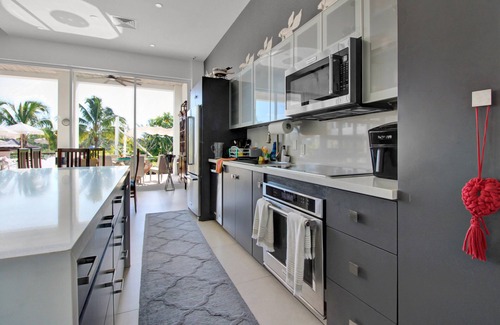 Nassau Casa | 8BR Waterfront Home Veranera Old Fort Bay, Nassau