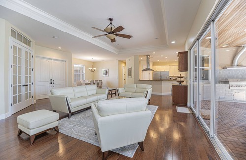 Palm River Estates Casa | 8mins to famous Naples beaches and sunsets! Entertainers family dream home.