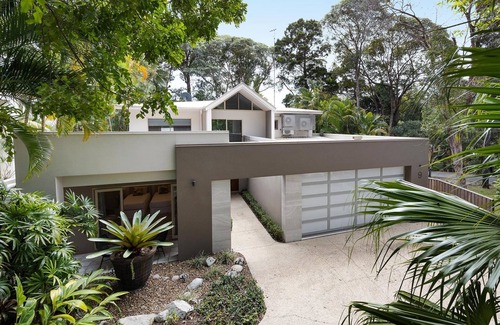 Noosa Heads Casa | 9 Little Cove Rd, Noosa Heads - Rest & Relax