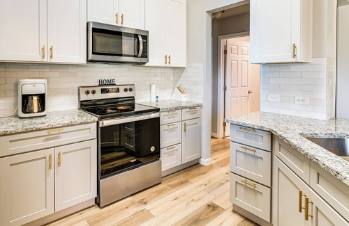 Bryan Casa | 9 Mi to College Station: Dog-Friendly Home w/ Yard