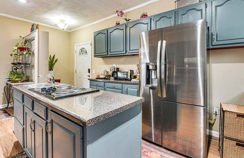 Decatur Casa | 9 Mi to Downtown Atlanta: Home w/ Deck + Yard!