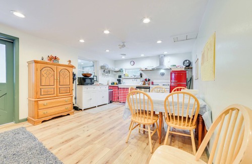 Cheboygan Cabaña | Walk to Beach & Mullett Lake: Cottage w/ Yard!