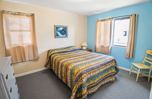 Oscoda Complejo | #9 Thomas' Parkside Cottages. 2BR Beach walk-out to Lake Huron, downtown local
