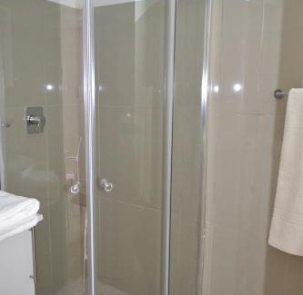 Woodmead Casa | 9 Woodmead Suites