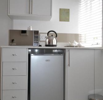 Woodmead Casa | 9 Woodmead Suites