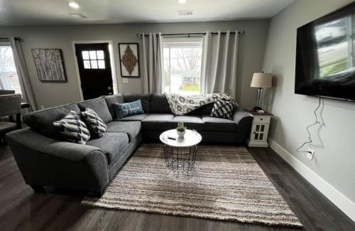 Mason Casa | 956 Olympia Drive Brand New Mason Home with Luxurious Finishes