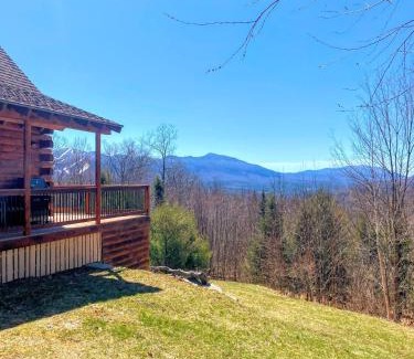 Franconia Chalet De Esquí | 9N Mountainside Cabin in Franconia Heights with Stunning Views!