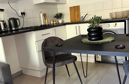 Pretoria North Apartamento | A 1-bedroom apartment in Pretoria North CBD Perfect for business or leisure stay