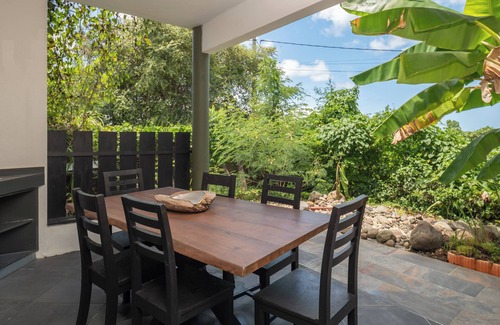 Petit-Canal Apartamento | A 65m2 apartment for a romantic getaway with views over the sugarcane fields