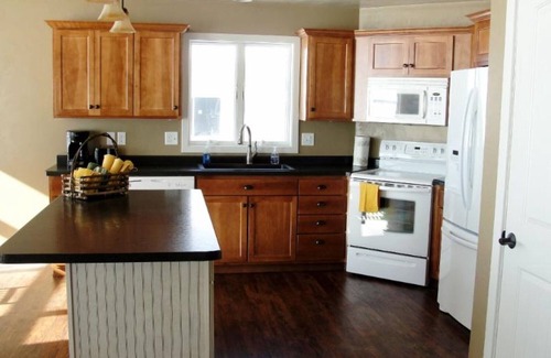 Fremont Casa | Una hermosa casa de 3 recámaras y 3 recámaras en el lago Poygan en Tustin, WI