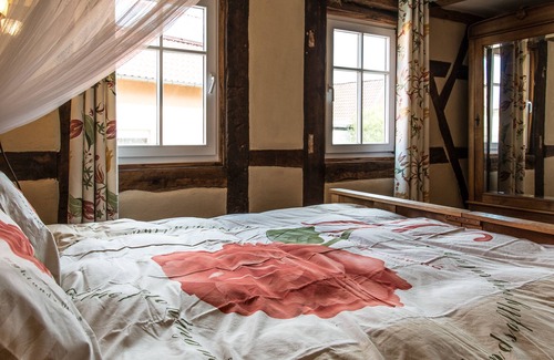 Humpfershausen Otro | Una hermosa auténtica casa con entramado de madera en el campo con gran jardín