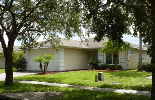 Sunset Lakes Villa | Un hermoso lugar para su Florida de vacaciones. Disney 5-10 Drive.