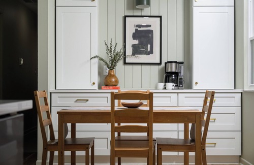 Indianapolis Casa | A beautiful retreat right next to Butler University!