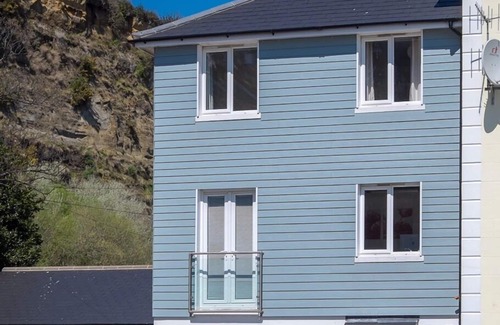 Shanklin Casa | Una hermosa casa de pueblo de tres camas en Shanklin Esplanade con 15% de descuento en viaje en ferry