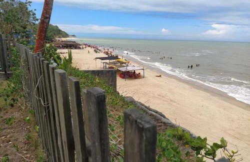 Prado Casa | A casa amarela