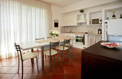 Giardini Naxos Cama Y Desayuno | A Casa Di Amici