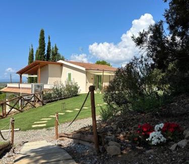 Scarlino Cama Y Desayuno | A CASA DI LEO B&B Country House