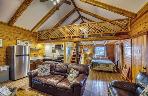 Saint Joe Cabina | A charming family cabin nestled in the heart of Saint Joe.